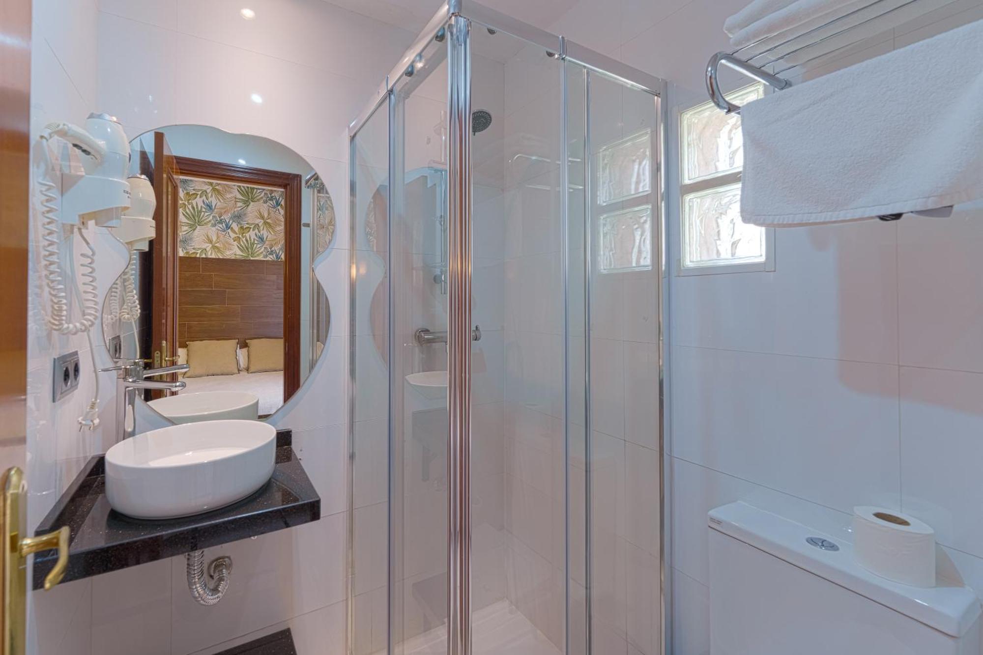 Small Single Room